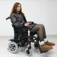 K-200 Uzaktan Kumandalı Akülü Tekerlekli Sandalye (20Ah Lityum Pil, 2x250W Motor)